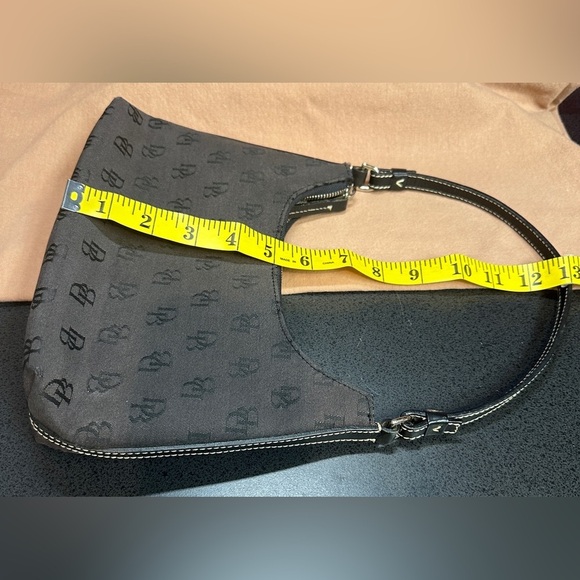 Dooney & Burke Small Gray & Black Signature Logo Handbag 8.5”x3”x5” - Picture 5 of 15